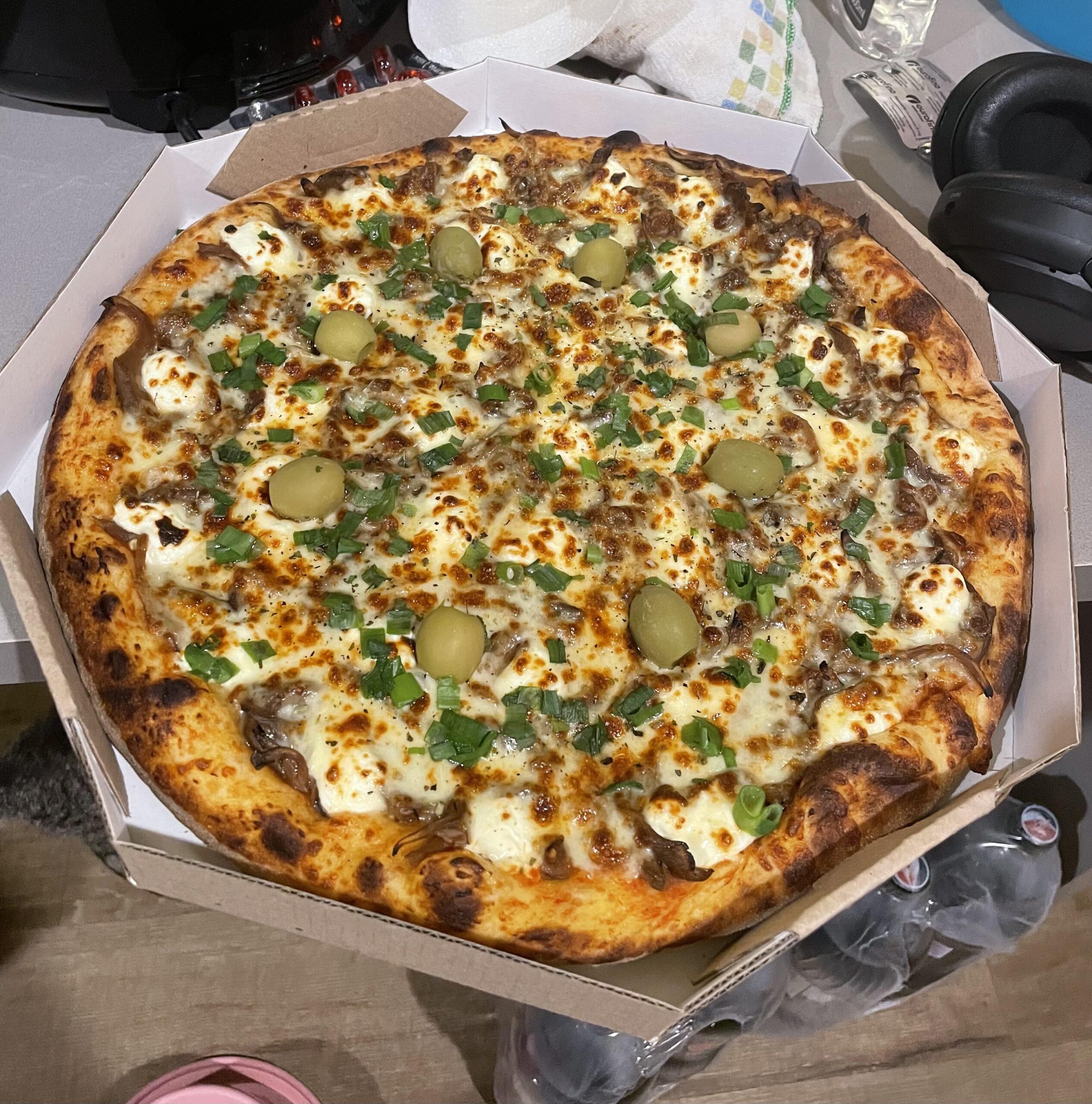 Shimeji with cream cheese pizza Dining and Cooking