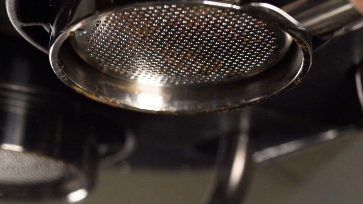 I had no idea the basket bulges this much on a choked shot. Even with a good extraction, it bulges almost the same amount. Crazy. (IMS 54mm)