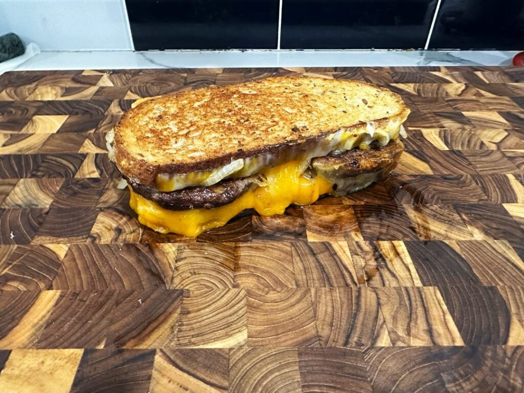 4 cheese double patty melt w/spicy brown mustard (cheddar, jack, colby, muenster)