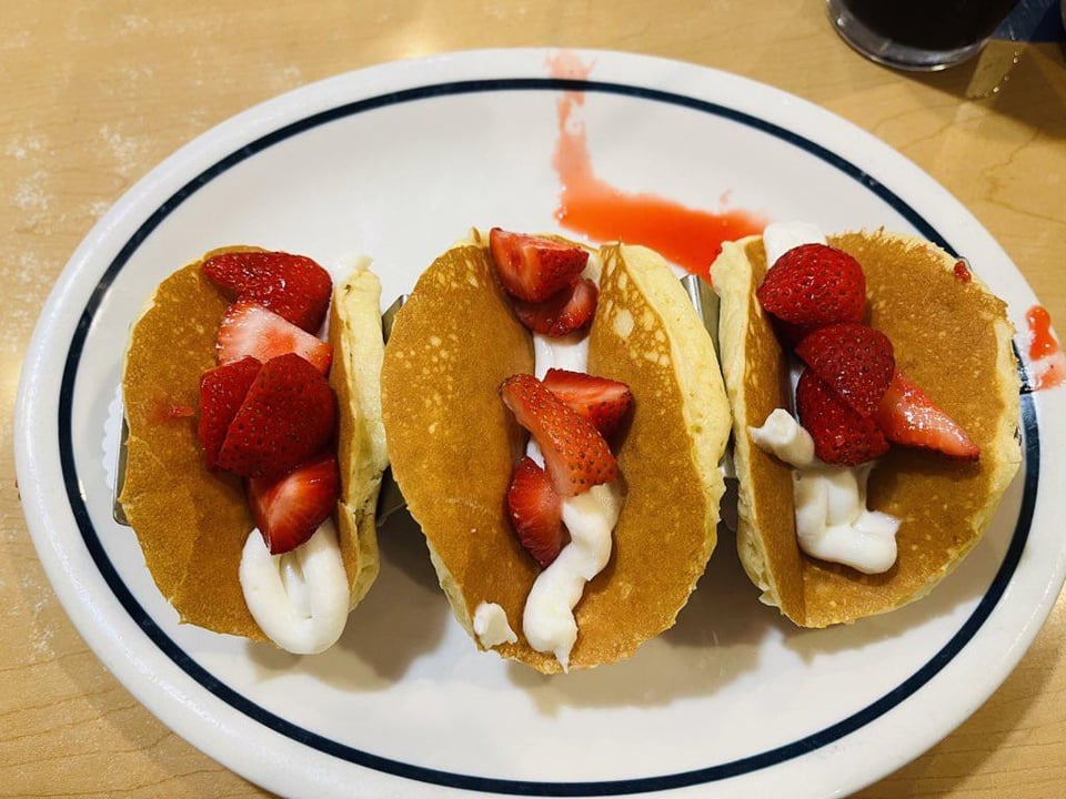 the Awaited pancake tacos from ihop! does 350 Cals for these bad Boys