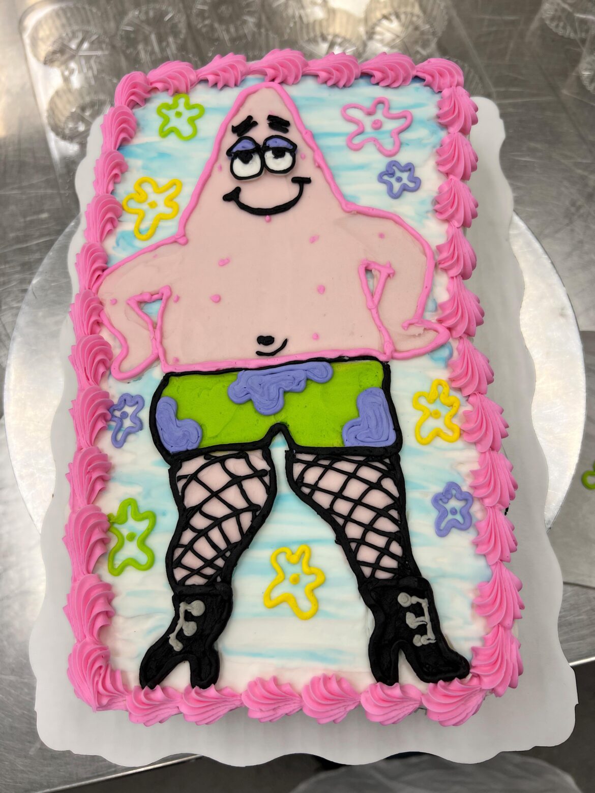 Patrick star cupcake cake