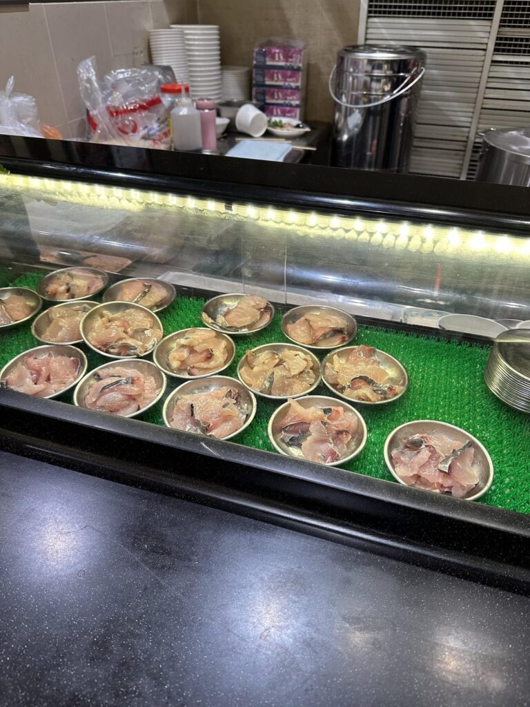 How many grams of fish do you guys reckon?:)