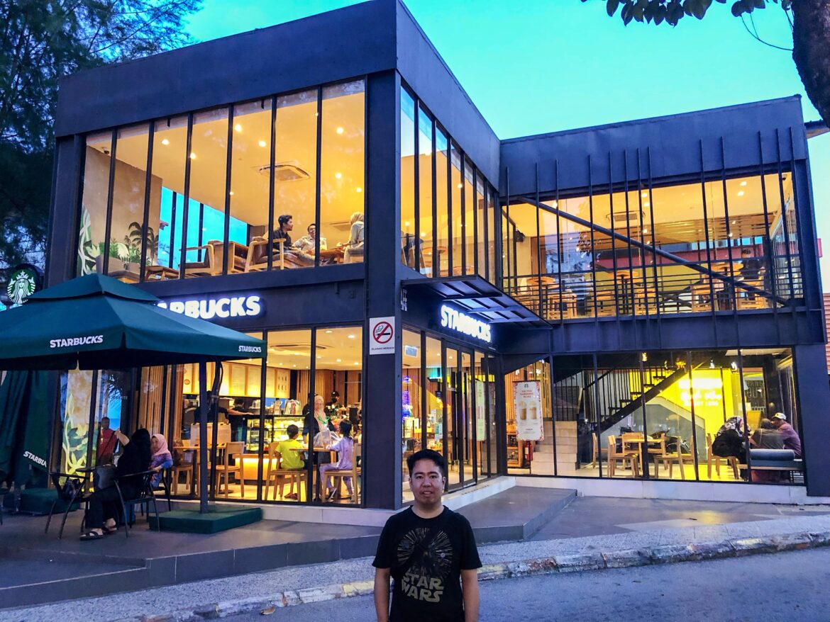 📸 at Starbucks Teluk Cempedak