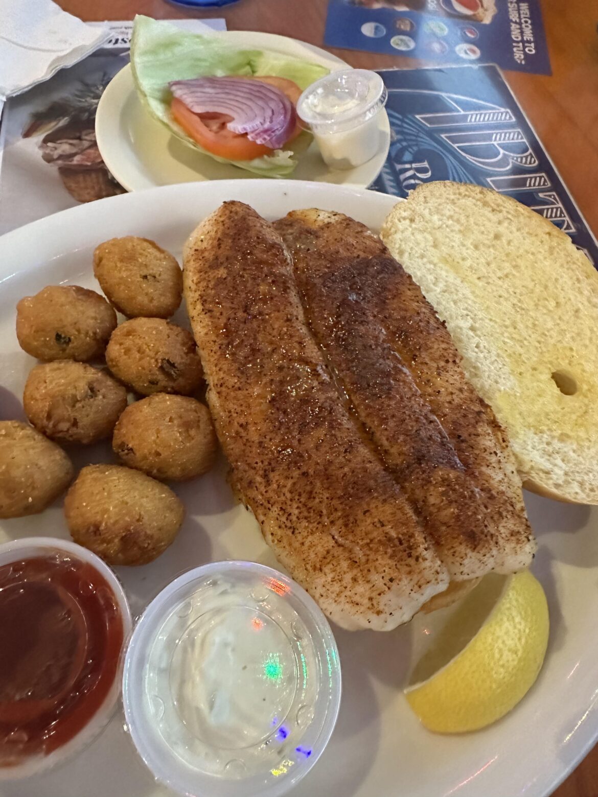 Seafood in the suburbs: C.R. Surf and Turf 🎣🦞🥩 Seafood in the suburbs: C.R. Surf and Turf 🎣🦞🥩