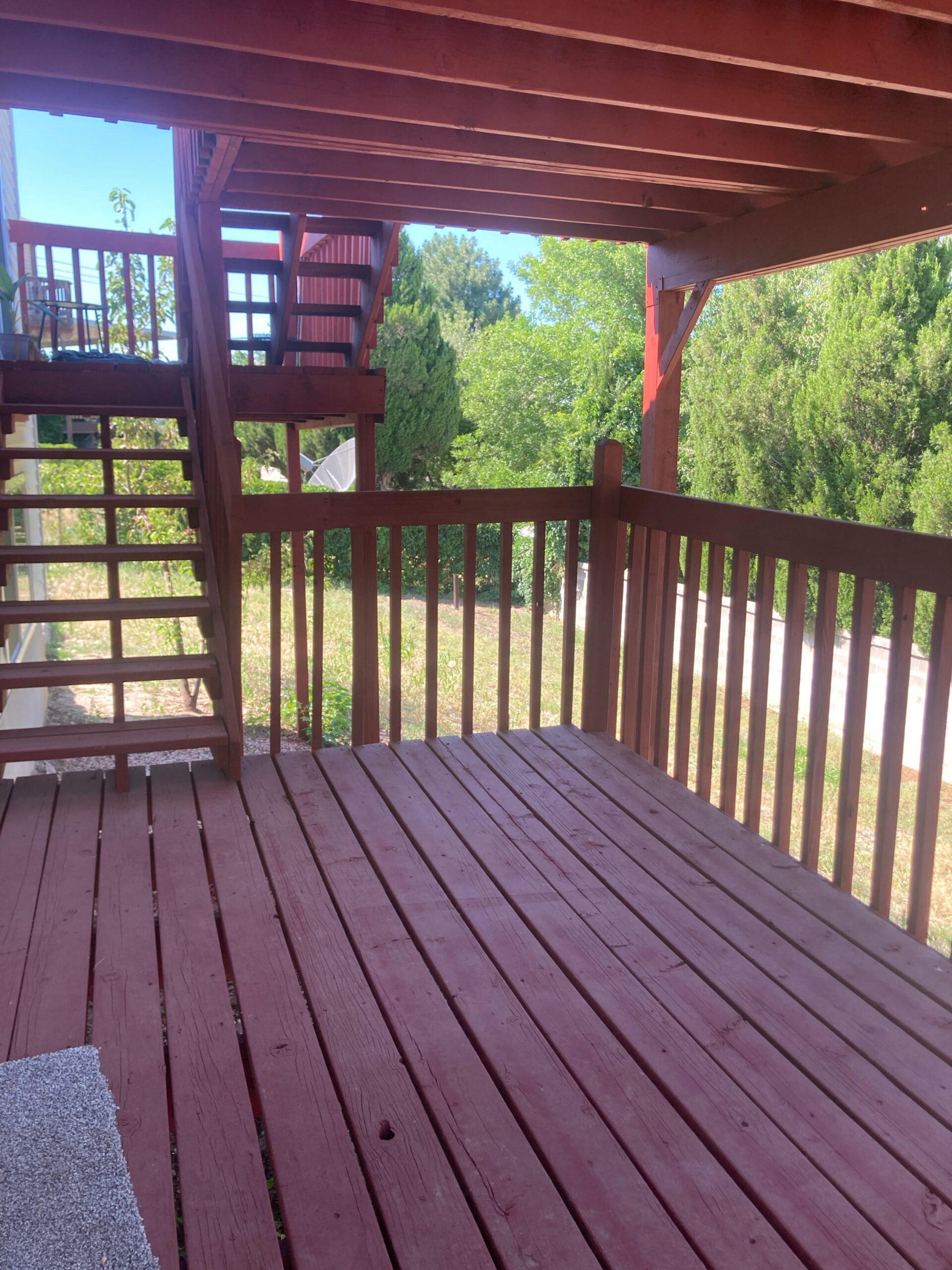 Would it be safe to run a gas grill on this lower level deck? Dining