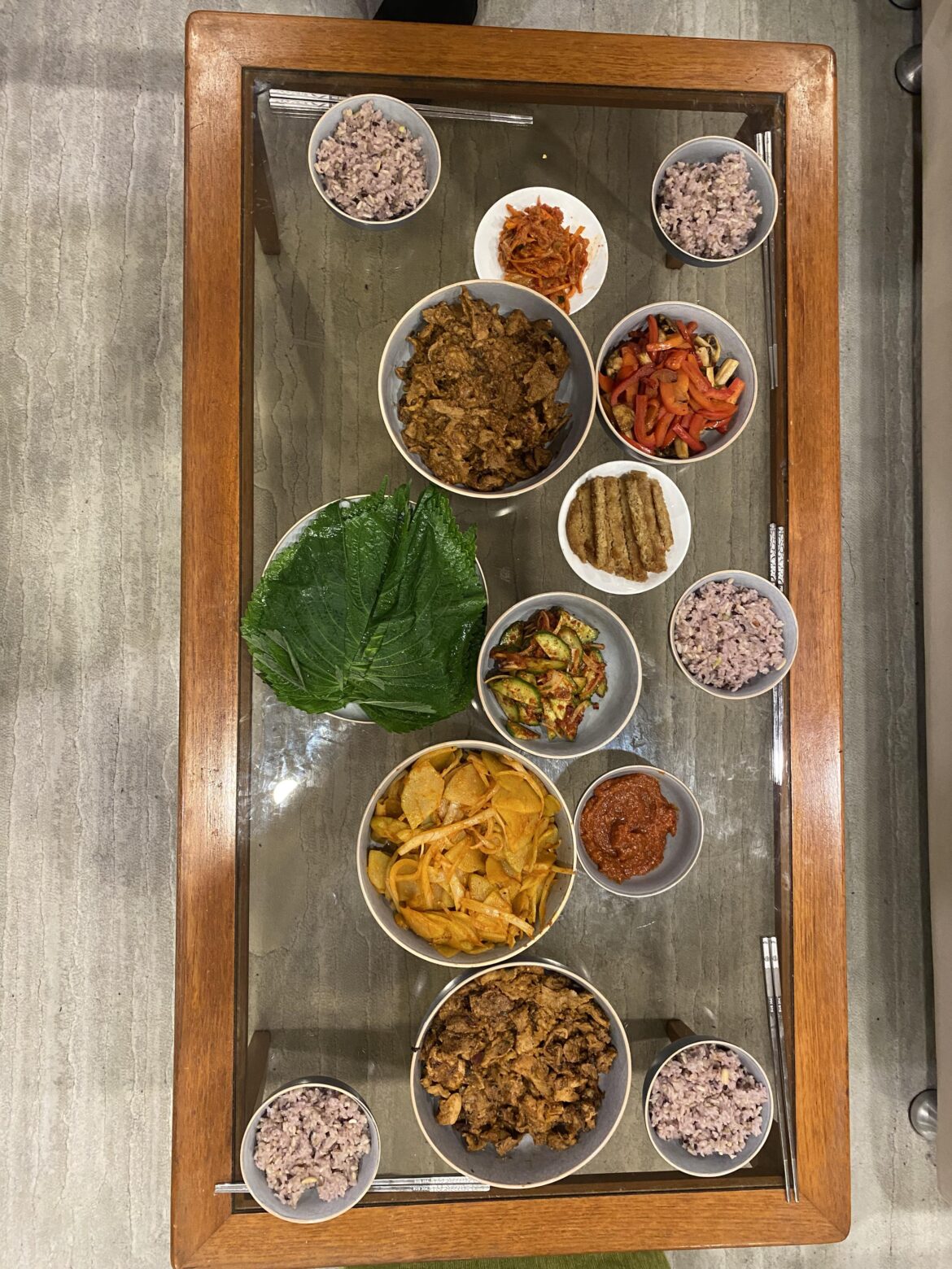 Dinner I made for my family - multigrain rice, pork bulgogi, perilla leaves, vegetarian bulgogi (was for my mum but didn’t really work), homemade kimchi and cucumber