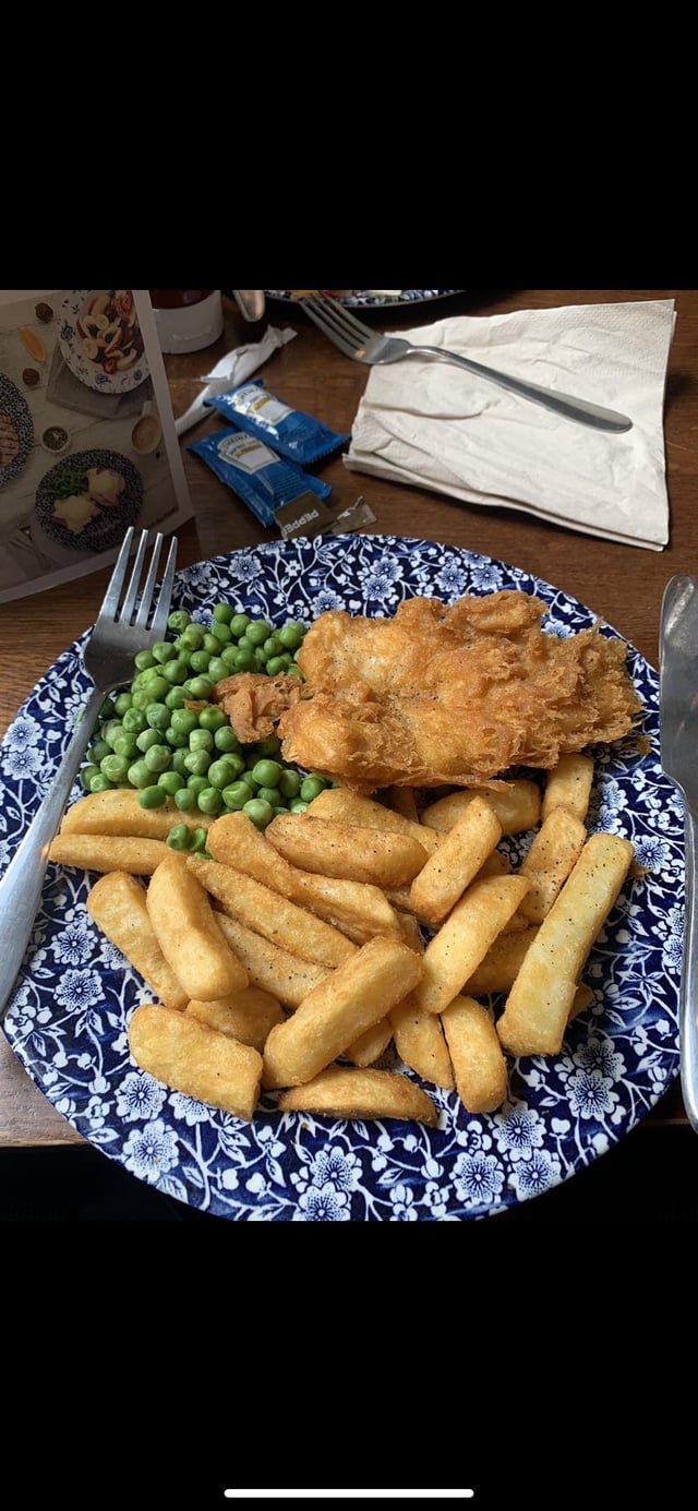 Wetherspoons says this is 770 cal can I trust it? (Small fish and
