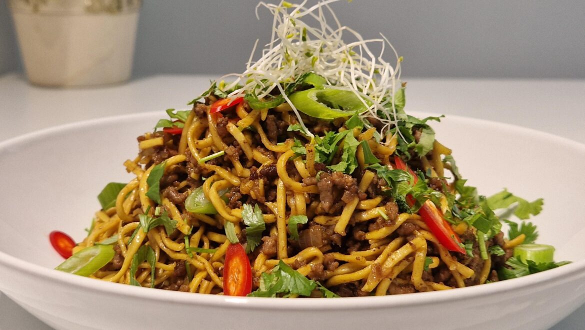 Quick and delicious FRIED NOODLES with GROUND BEEF