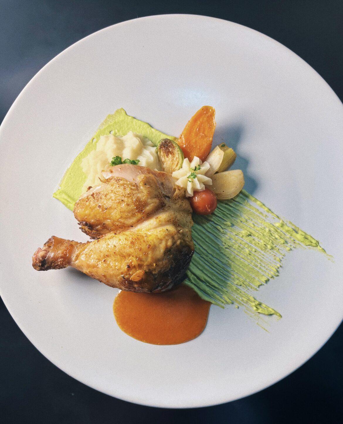 Roast chicken, roast veggies, mash, broccoli purée and jus