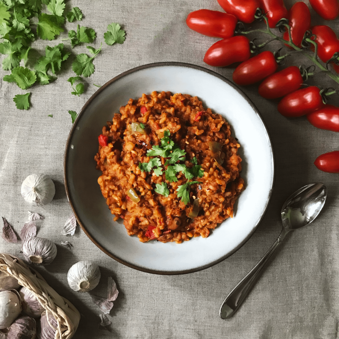 Vegan Mexican beans and rice - super tasty, cheap, healthy and filling! recipe in the comments!