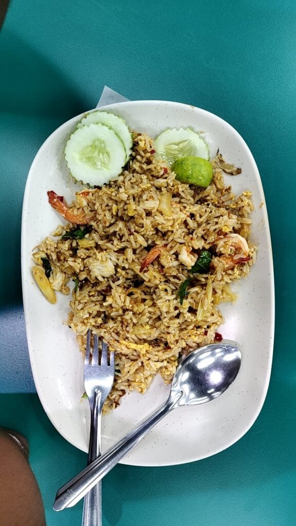 Fried rice shrimp Thai style