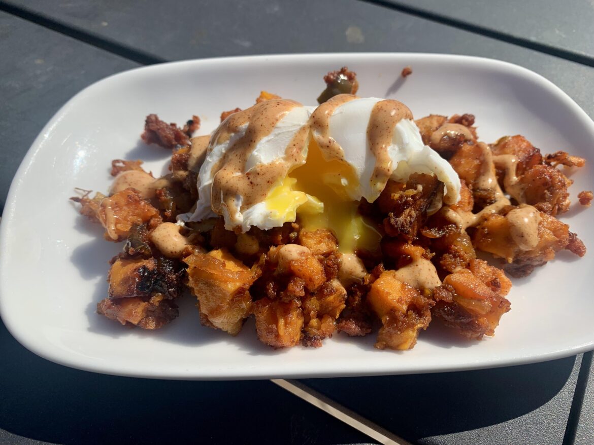 [homemade] Sweet potato and chorizo hash with a poached egg