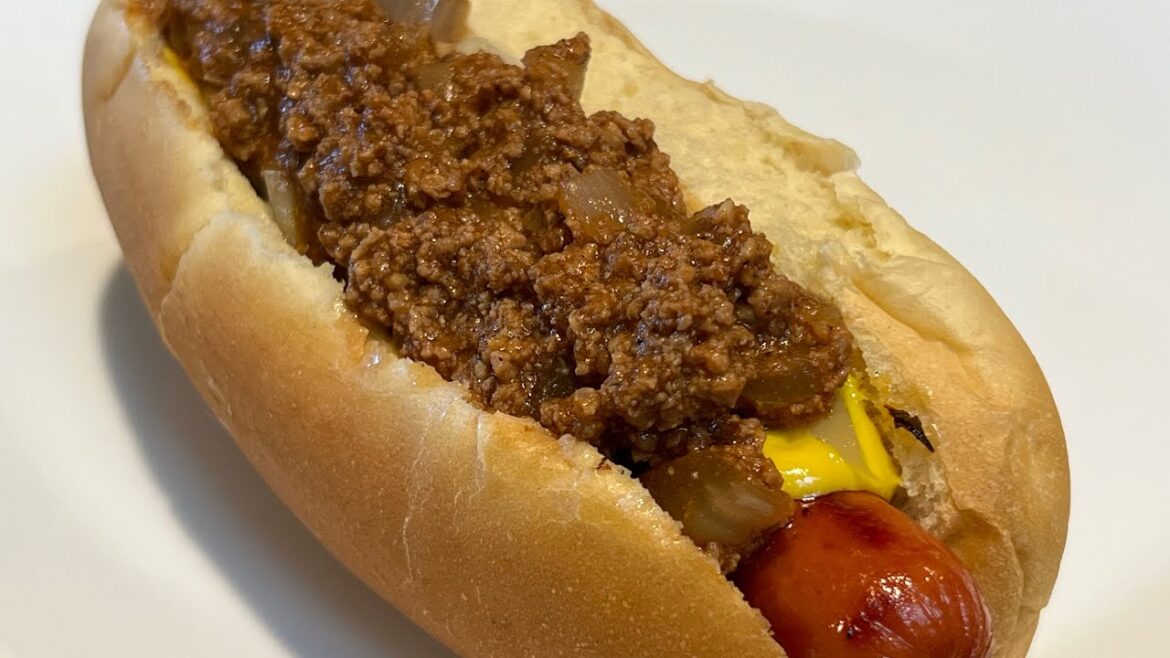 Dad’s Secret Hot Dog Sauce (Hot Dog Chili) Dad’s Secret Hot Dog Sauce (Hot Dog Chili)