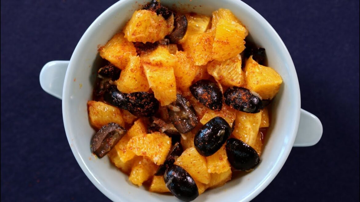 Moroccan Spicy Orange Salad / سلطة البرتقال حارة  - CookingWithAlia - Episode 399