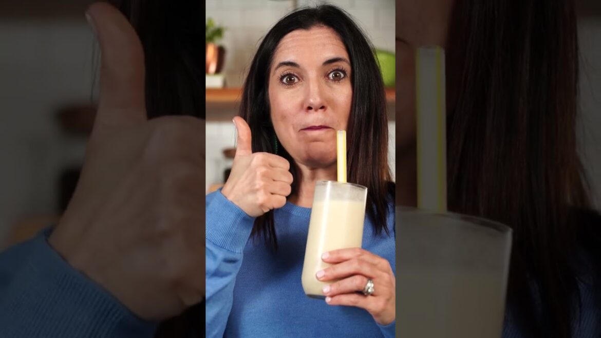 How to Make Peanut Butter Banana Smoothies #shorts How to Make Peanut Butter Banana Smoothies #shorts