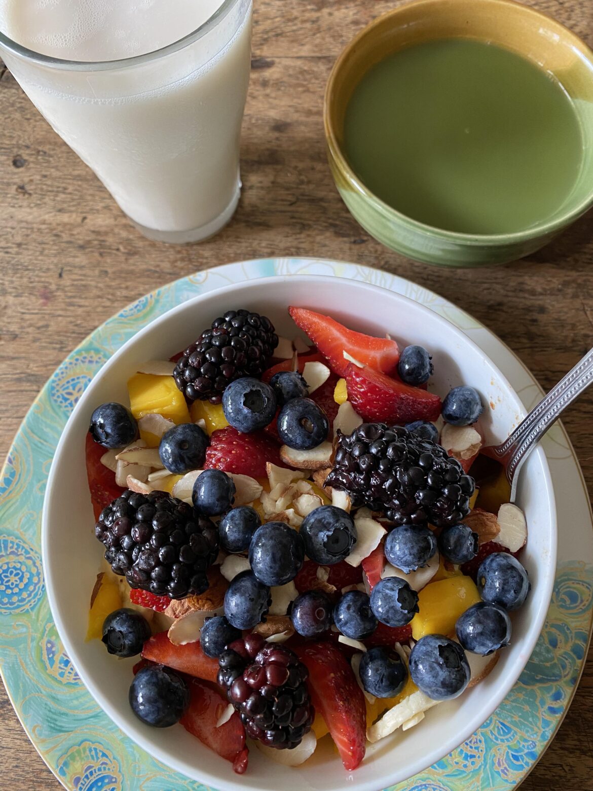 Cooked grains with almonds and fruit!