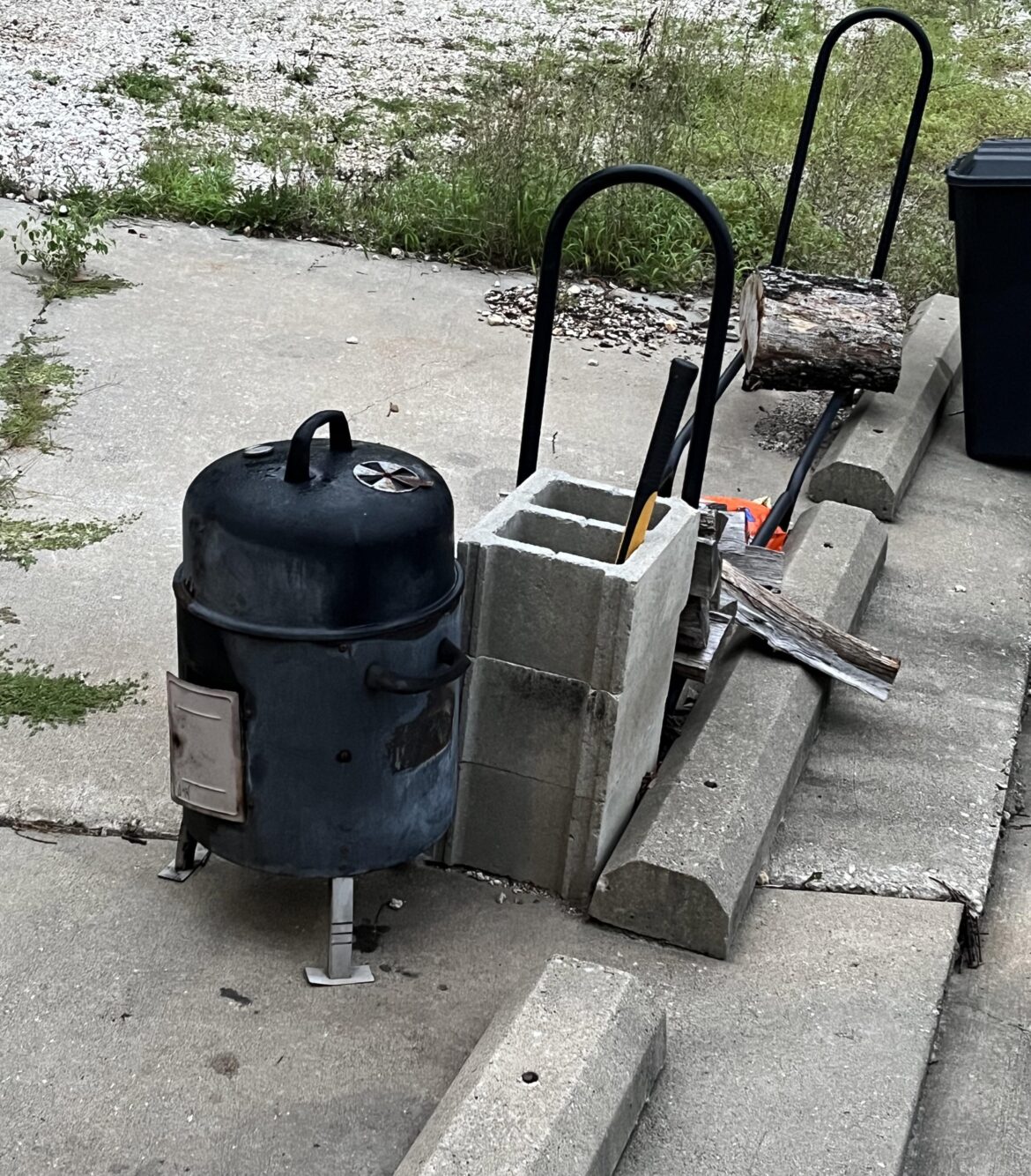 Can you tell me what this smoker is? My dad keeps this at his lake house (second home so he’s away more than there) and aside from how this setup may appear, he smoked me the most incredible ribs I’ve ever eaten on this thing.