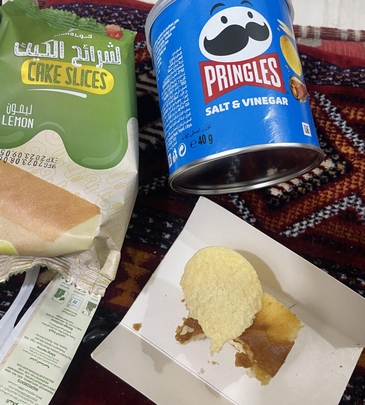 Tried this combo by accident, on god this is one of the most delicious combined snacks ever.