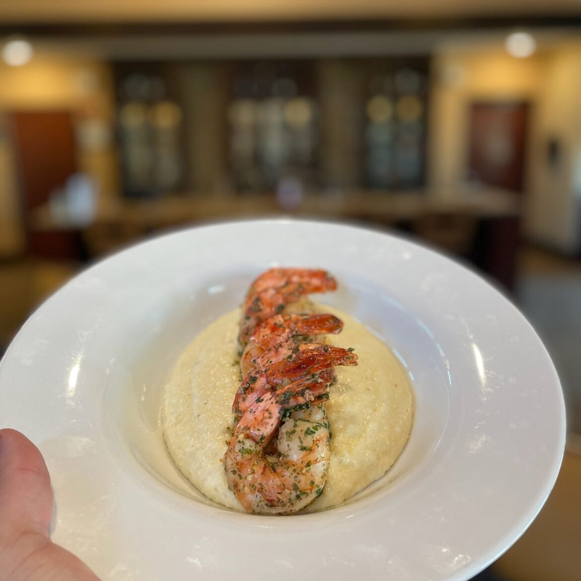 sauteed garlic and parsley shrimp with cheesy grits