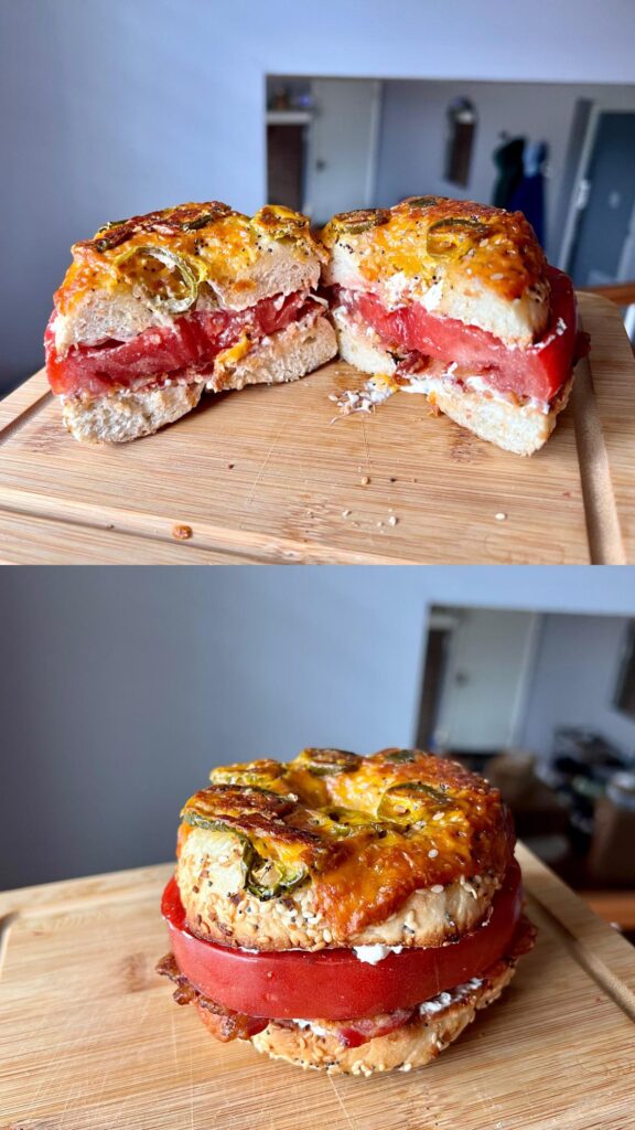 Tomato Bagel Sandwich [Homemade]
