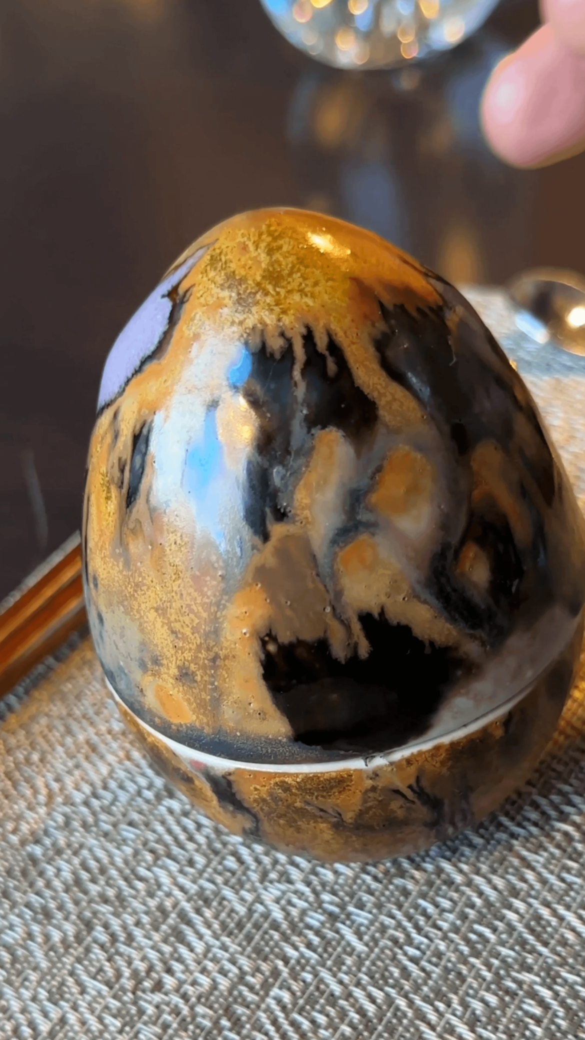 Eggs, shells and wood blocks for plates?