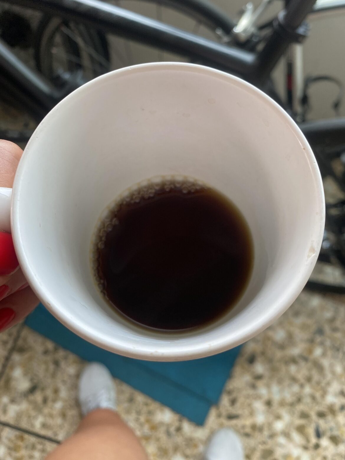 For me the best after training a black coffe without sugar 💕