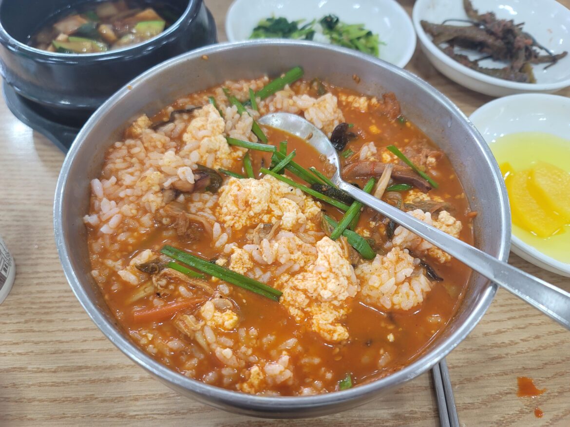 짬뽕순두부! (Jjambbong sundubu stew) from Gangneung