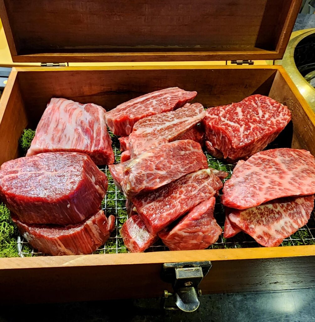 Excellent 14 course hanwoo beef omakase at Tanhwa, near Sinsa Station