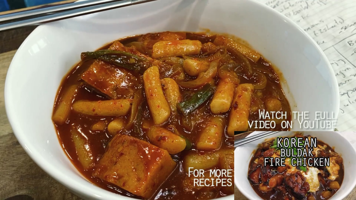 Woo Can Cook | Korean Spicy Rice Cakes (Tteokboki)