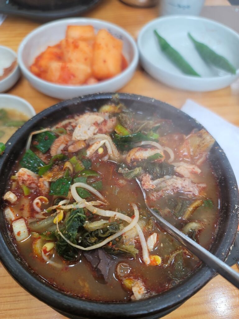 내장탕 (naejangtang)