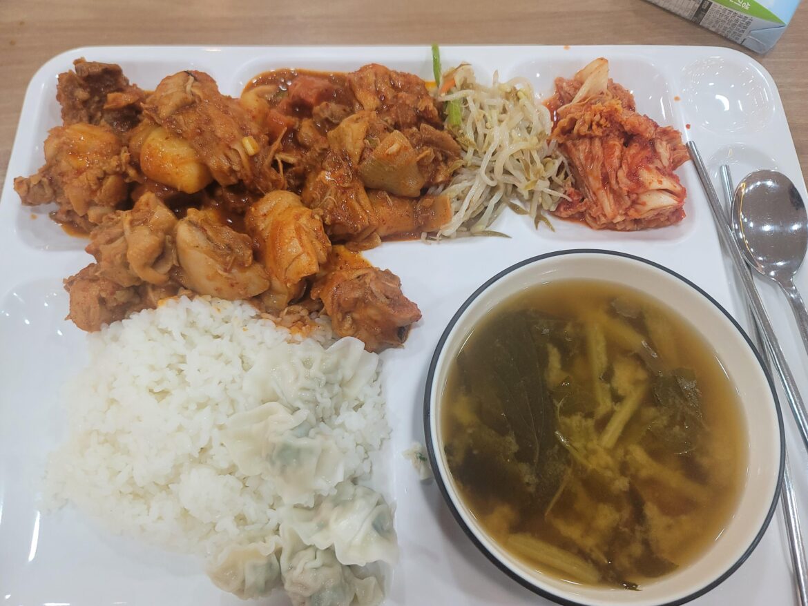 It's Korean lunch in restaunt of general Korean company !!!
