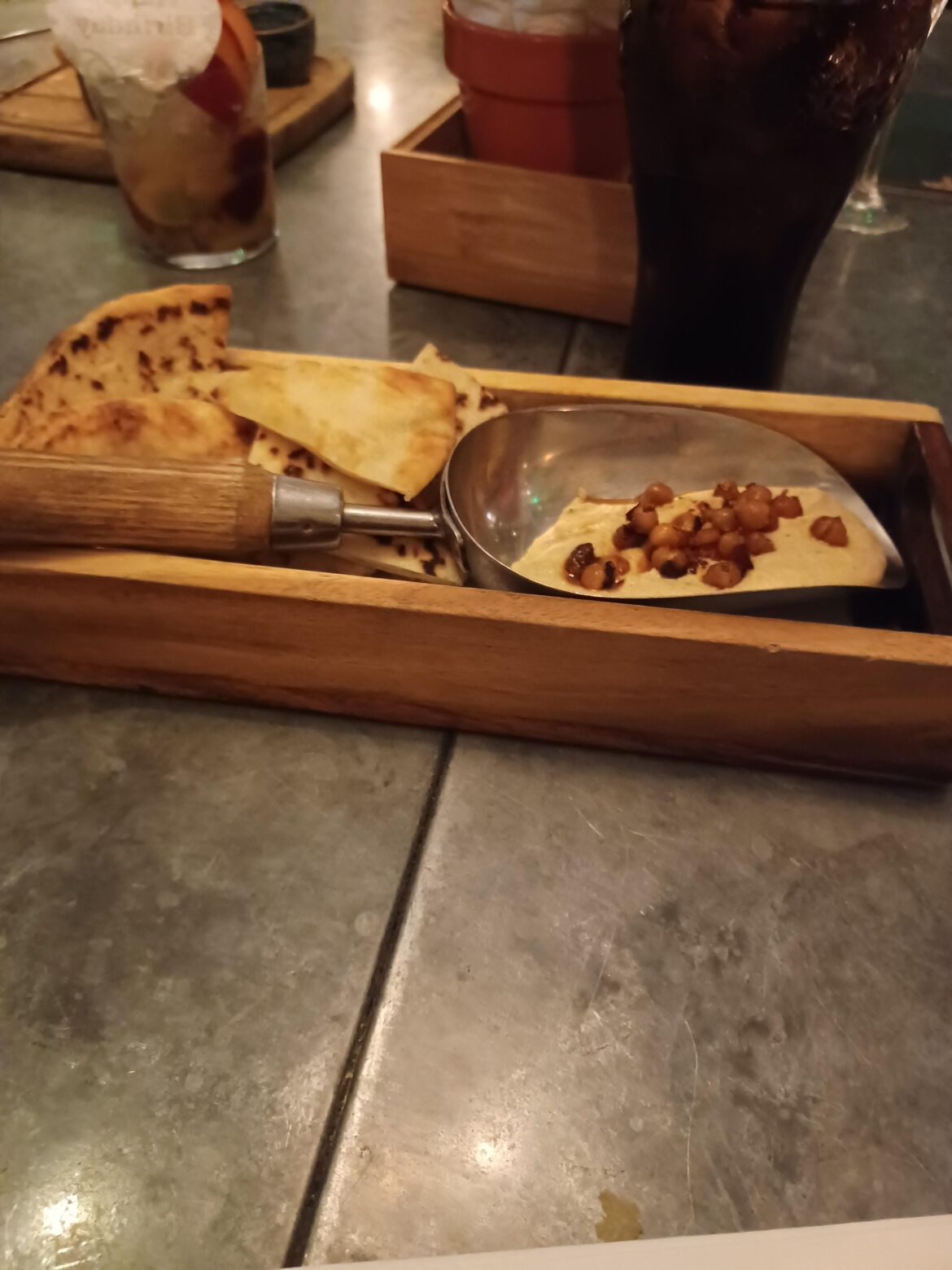Hummus Trowel