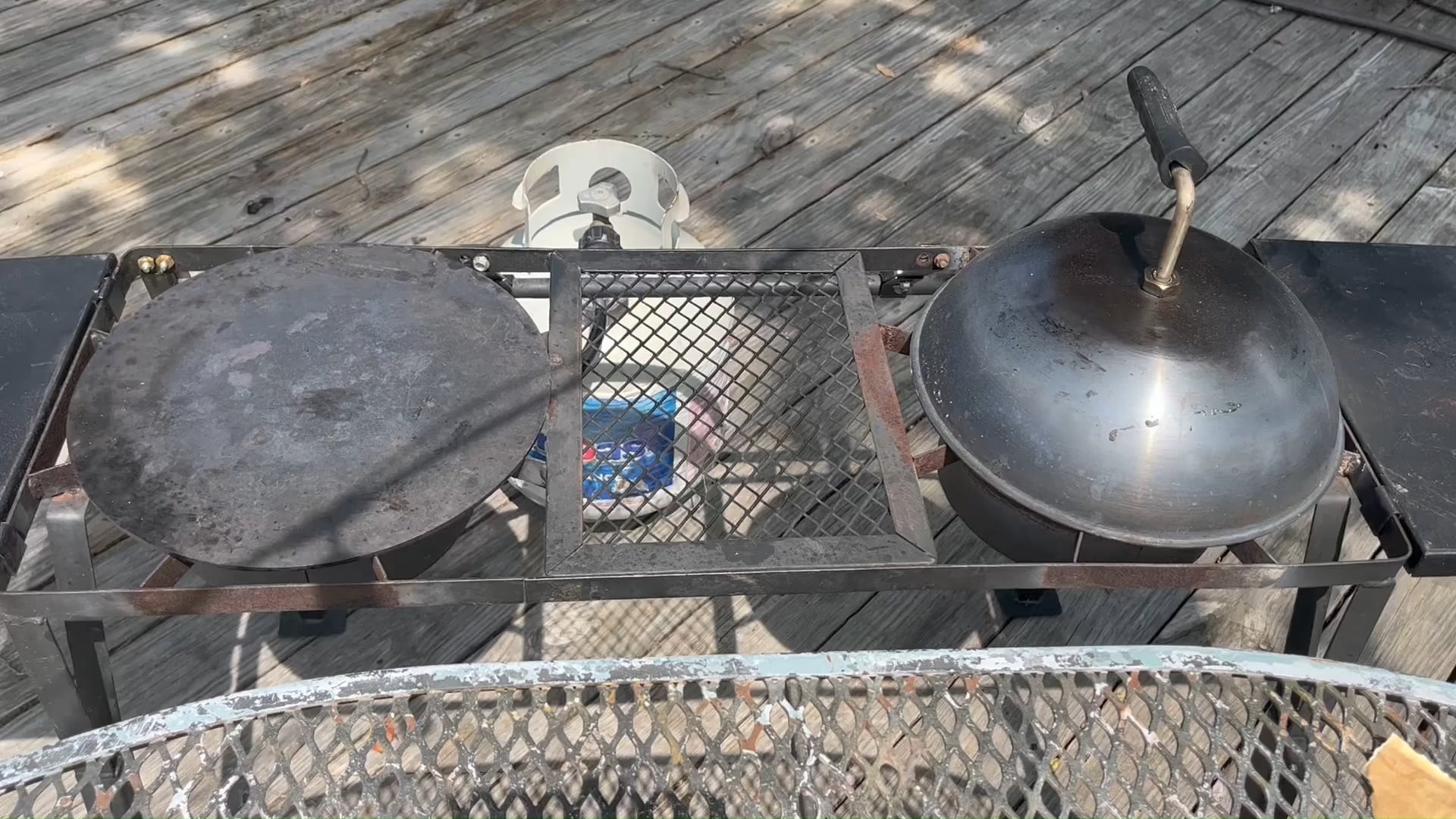 1 Minute Iron Dome Pizza Oven Pizza Shown in Real Time Dining and