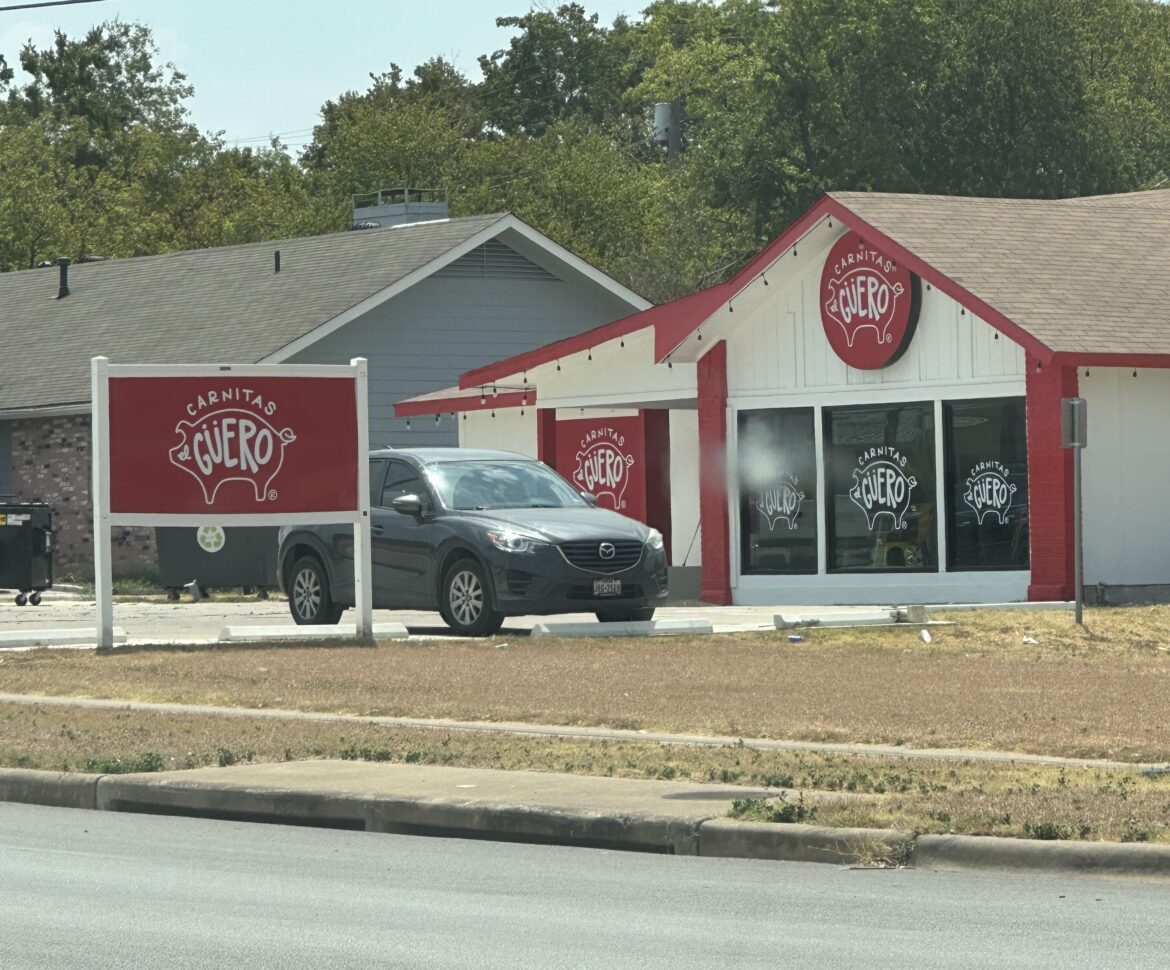 Out: Carabao Express 🇵🇭🙅♂️ In: Carntinas El Güero 🐖 Out: Carabao Express 🇵🇭🙅♂️ In: Carntinas El Güero 🐖