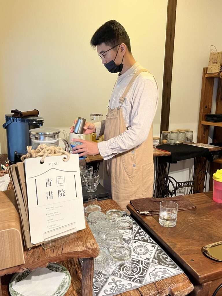 Cafe remodelled from a traditional Japanese-style building."