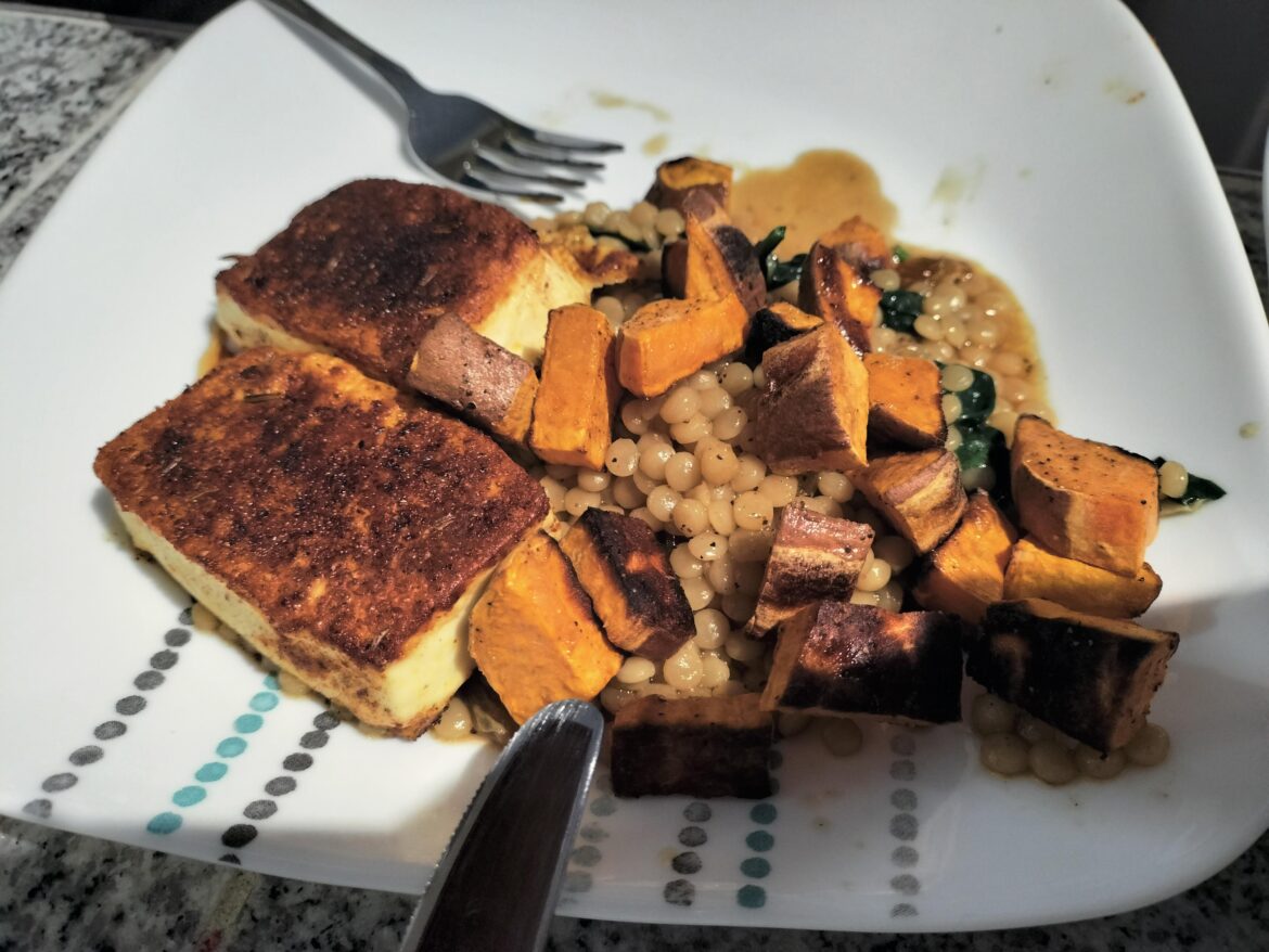 Tunisian spiced grilling cheese