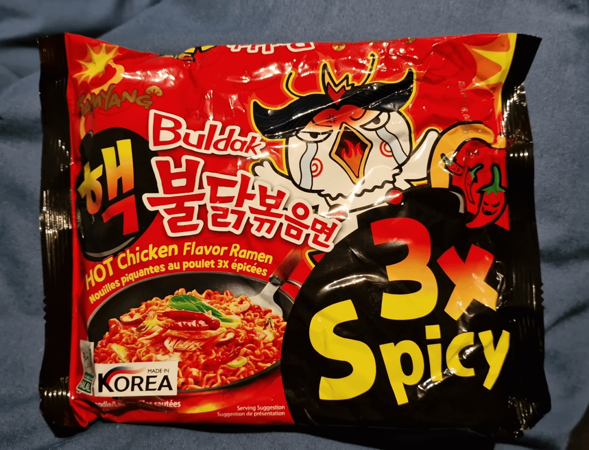Ordered random 5 x buldak ramen....didn't even know 3x spicy was a thing! Rip my mouth, they sent 2 x spicy too, they really hate me 😂