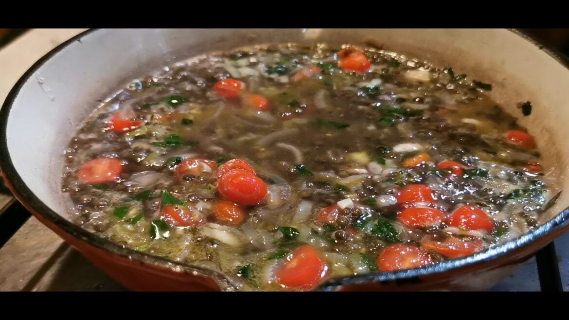Lentil risotto with spinach