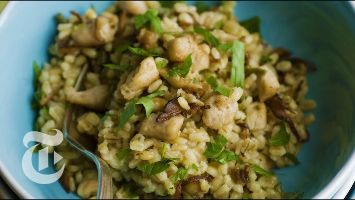 Thanksgiving Recipes: Barley ‘Risotto’ With Turkey – Mark Bittman | The New York Times Thanksgiving Recipes: Barley 'Risotto' With Turkey - Mark Bittman | The New York Times