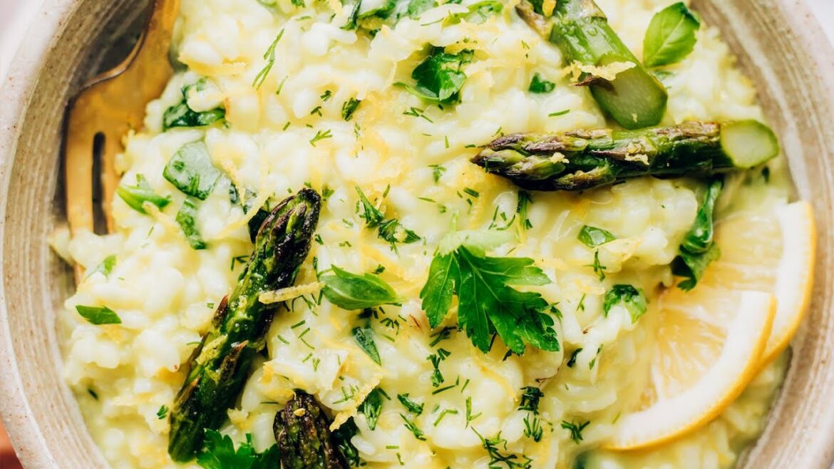 Lemony Risotto with Fresh Herbs and Garlic | Minimalist Baker Recipes Lemony Risotto with Fresh Herbs and Garlic | Minimalist Baker Recipes