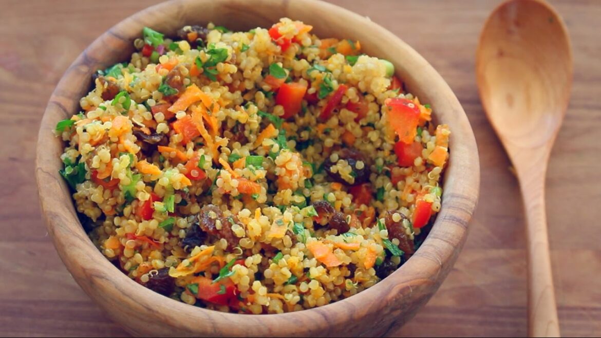 BEST QUINOA SALAD RECIPE EVER!  (Colourful mint + turmeric salad) BEST QUINOA SALAD RECIPE EVER!  (Colourful mint + turmeric salad)