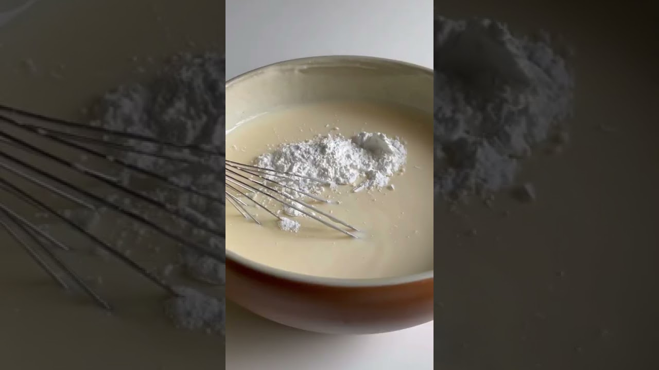 Easy Ricotta Cheesecake recipe. Ricotta, sour cream, eggs, sugar and