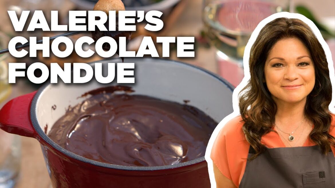 Valerie Bertinelli’s Chocolate Fondue with Fried Bananas | Valerie’s Home Cooking | Food Network Valerie Bertinelli's Chocolate Fondue with Fried Bananas | Valerie's Home Cooking | Food Network
