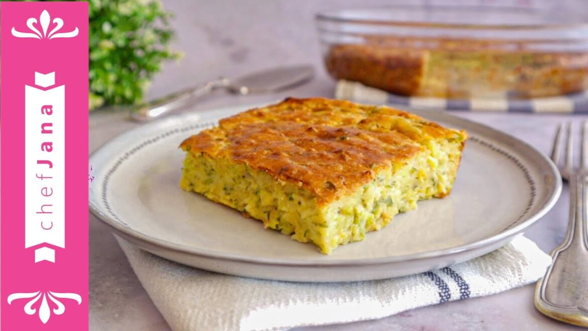 QUICK LUNCH IDEA! SAVORY CHEESY ZUCCHINI BAKE QUICK LUNCH IDEA! SAVORY CHEESY ZUCCHINI BAKE