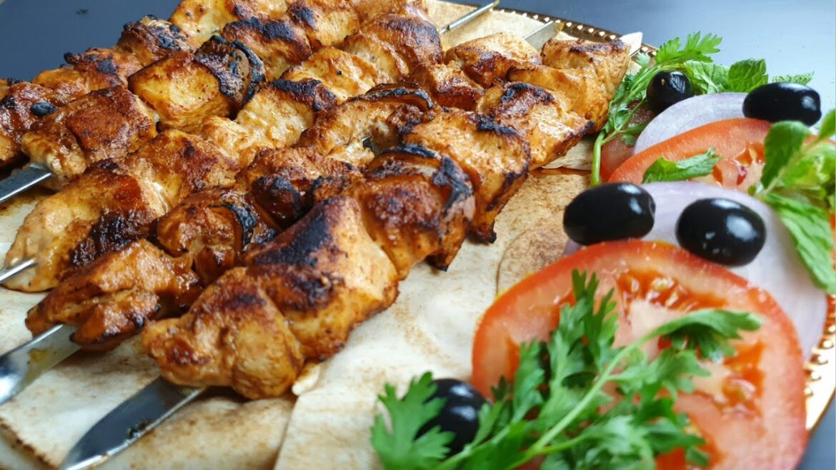 SHISH TAWOOK | LEBANESE CHICKEN SKEWERS | perfectly tender and juicy chicken