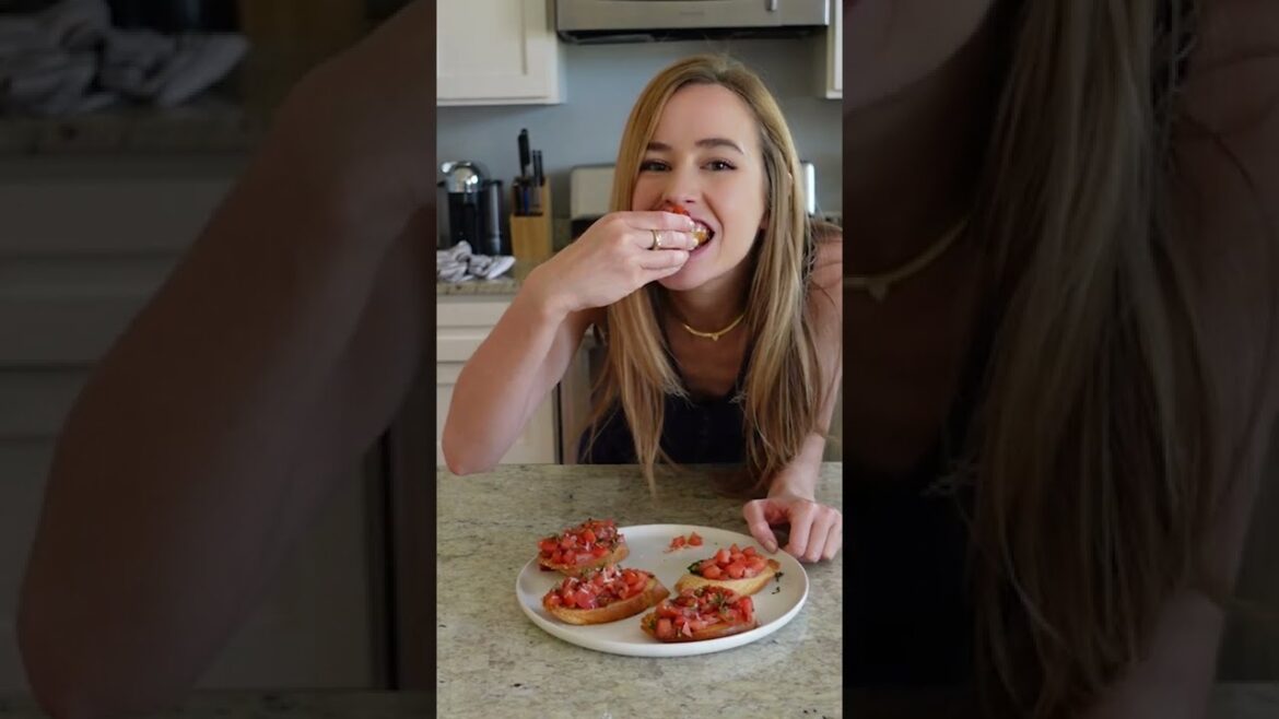 Easy Balsamic Bruschetta Recipe for a Fresh Summer Appetizer #shorts