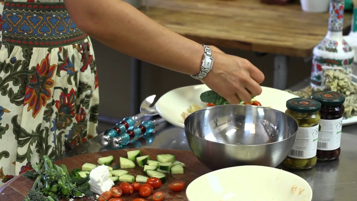 Greek Tuna Pasta Salad : Greek Salads & Other Healthy Recipes Greek Tuna Pasta Salad : Greek Salads & Other Healthy Recipes