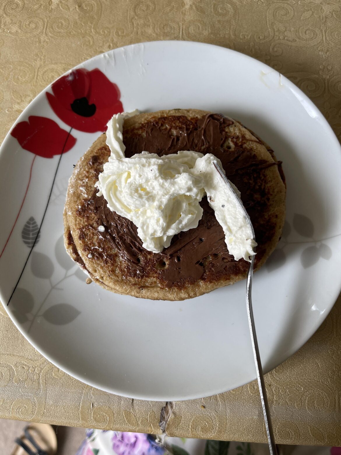 Banana cinnamon oat pancakes with Nutella and whipped cream p🥞