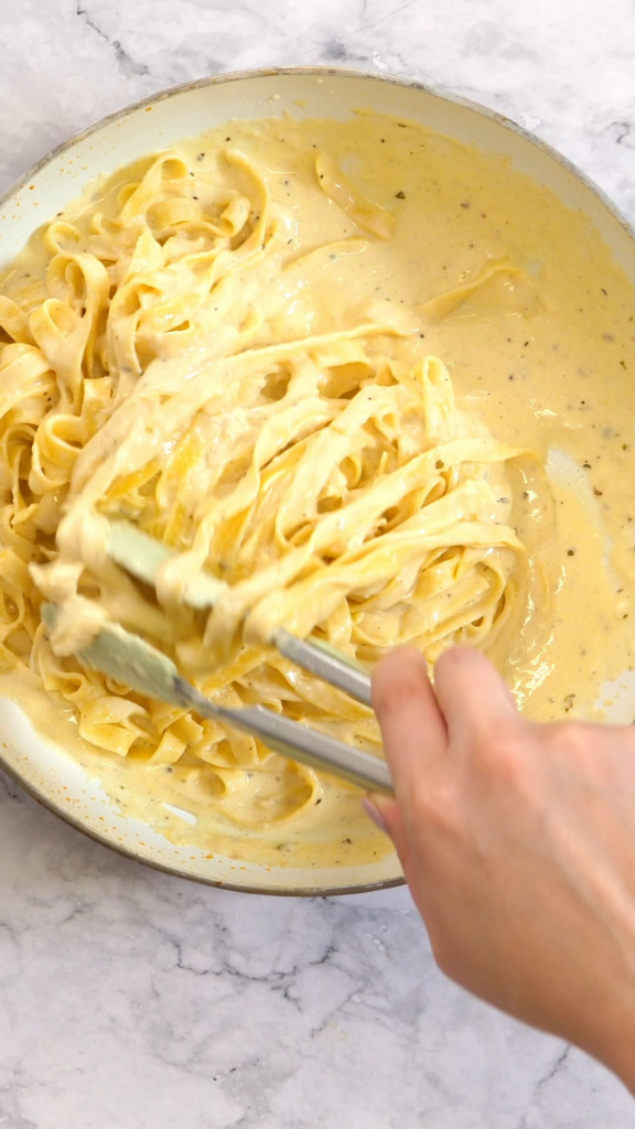 30-Minute Quick & Easy Chicken Alfredo