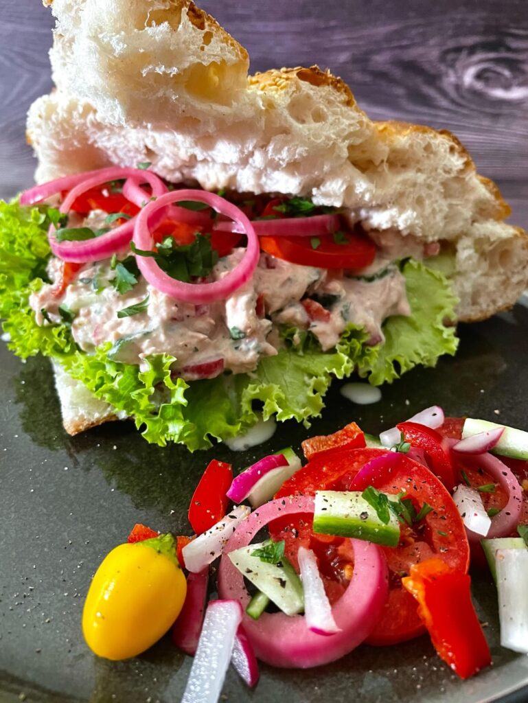 Stuffed tuna sandwich